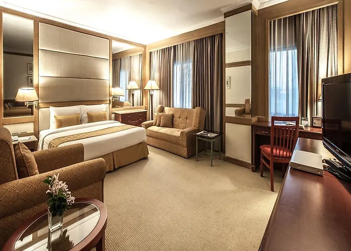 Arnoma Hotel